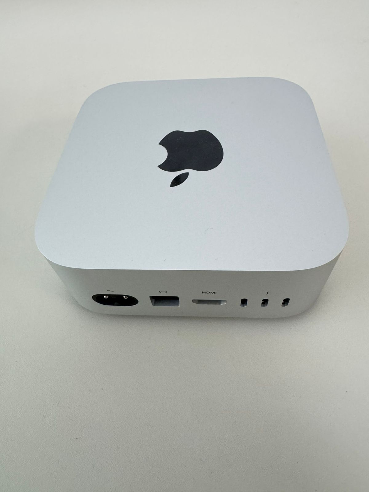 Mac Mini M4, 16GB de Ram, 512GB SSD - Seminovo